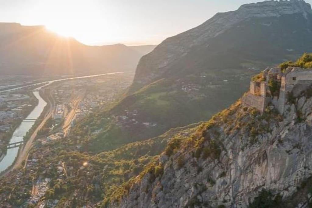 Saint Jacques Your Host Helper Grenoble Exteriér fotografie